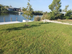 Property grounds - New House with Step Free Entry, Canal, Fish, Sunset Views, Near Golf & Baseball. (Cape Coral)