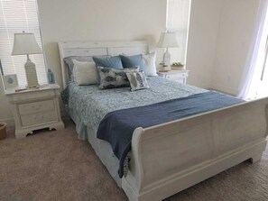 4 bedrooms, iron/ironing board, free WiFi, bed sheets