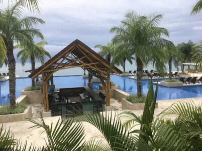 2 Bedroom with Ocean View! Steps away from the Beach Club!
