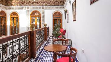 Signature Studio Suite | Terrace/patio