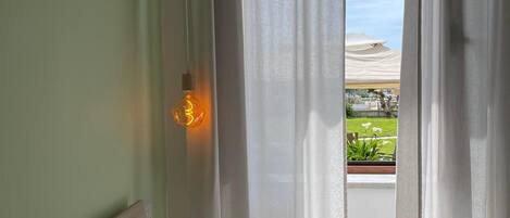 2 室のベッドルーム、アイロン / アイロン台、WiFi、ベッドシーツ