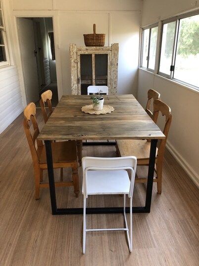 Farm Stay in Gilgandra NSW. 3 bedroom, freshly painted and renovated house