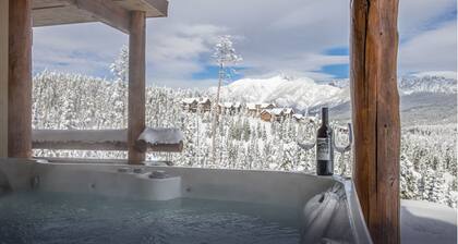 Cozy Saddle Ridge Townhome, walk/ski to Iron Horse & Pony Express Lifts!