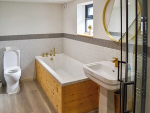 Towels - 6 bedroom accommodation in Dover (Dover)