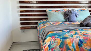 2 habitaciones, tabla de planchar con plancha, cuna de viaje y wifi