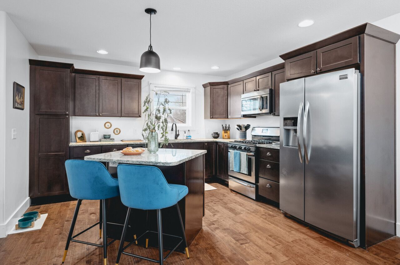 Refrigerador, microondas, horno, placa de cocina