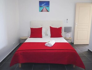 2 camere, ferro/asse da stiro, culla da viaggio, Wi-Fi gratuito