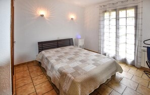 3 chambres, Wi-Fi gratuit, draps fournis