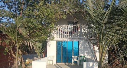 Cabaña en la Playa Frente al mar en Cartagena