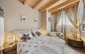 3 sovrum, strykjärn/strykbräda, resesäng och gratis wi-fi