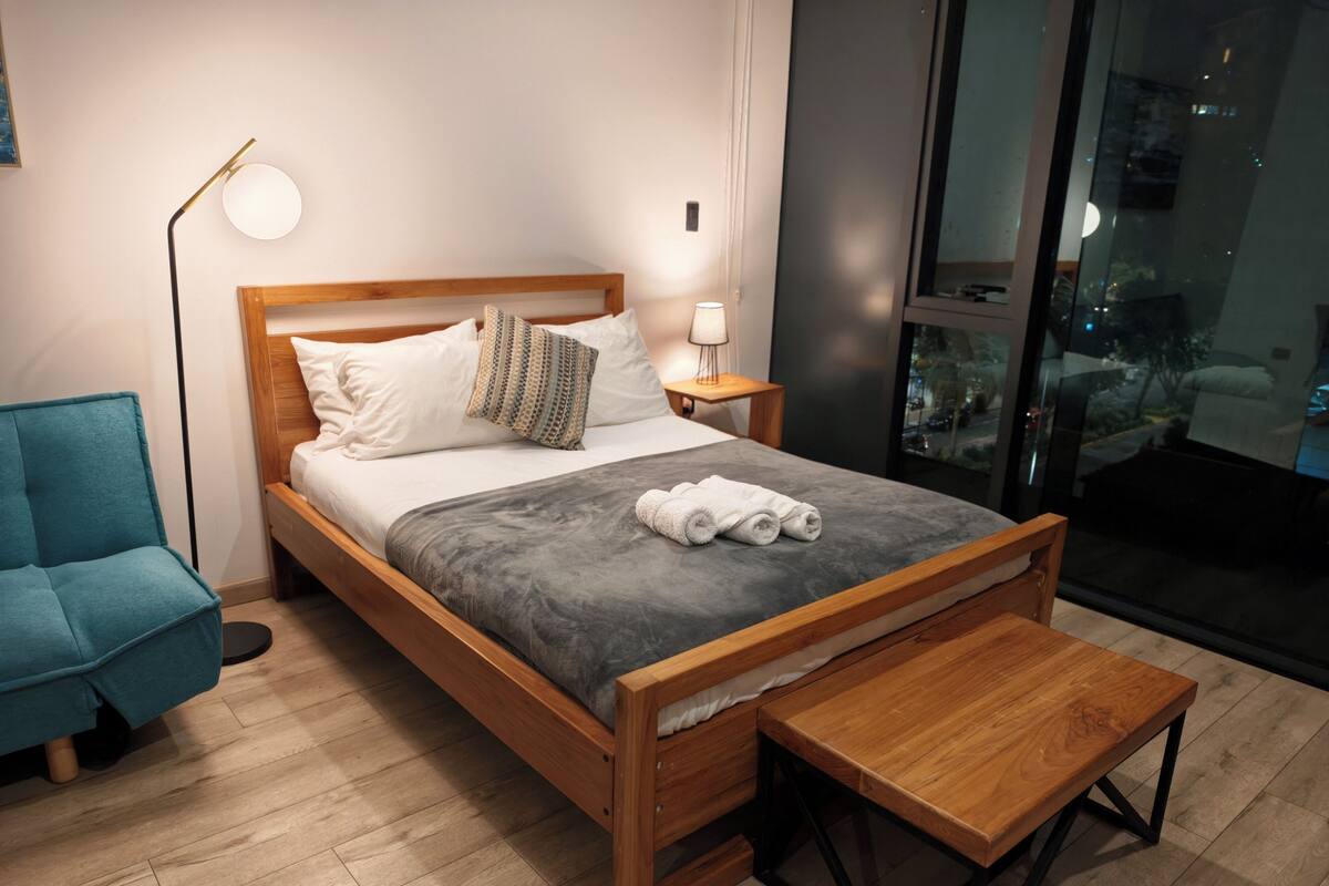 Luxury Studio, City View