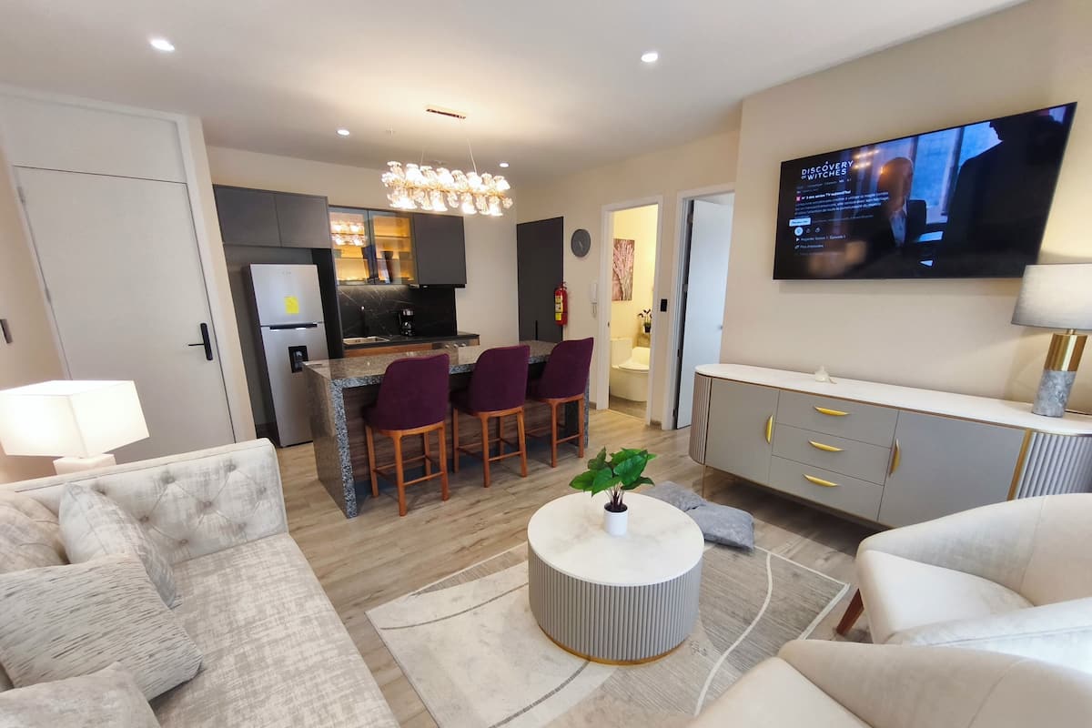 Luxury Suite | Living area
