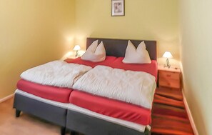 2 bedrooms, bed sheets