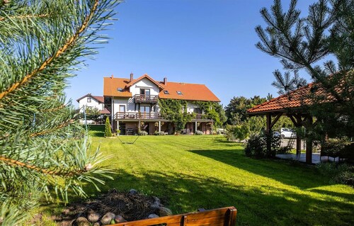 Beautiful apartment in Chlapowo with WiFi