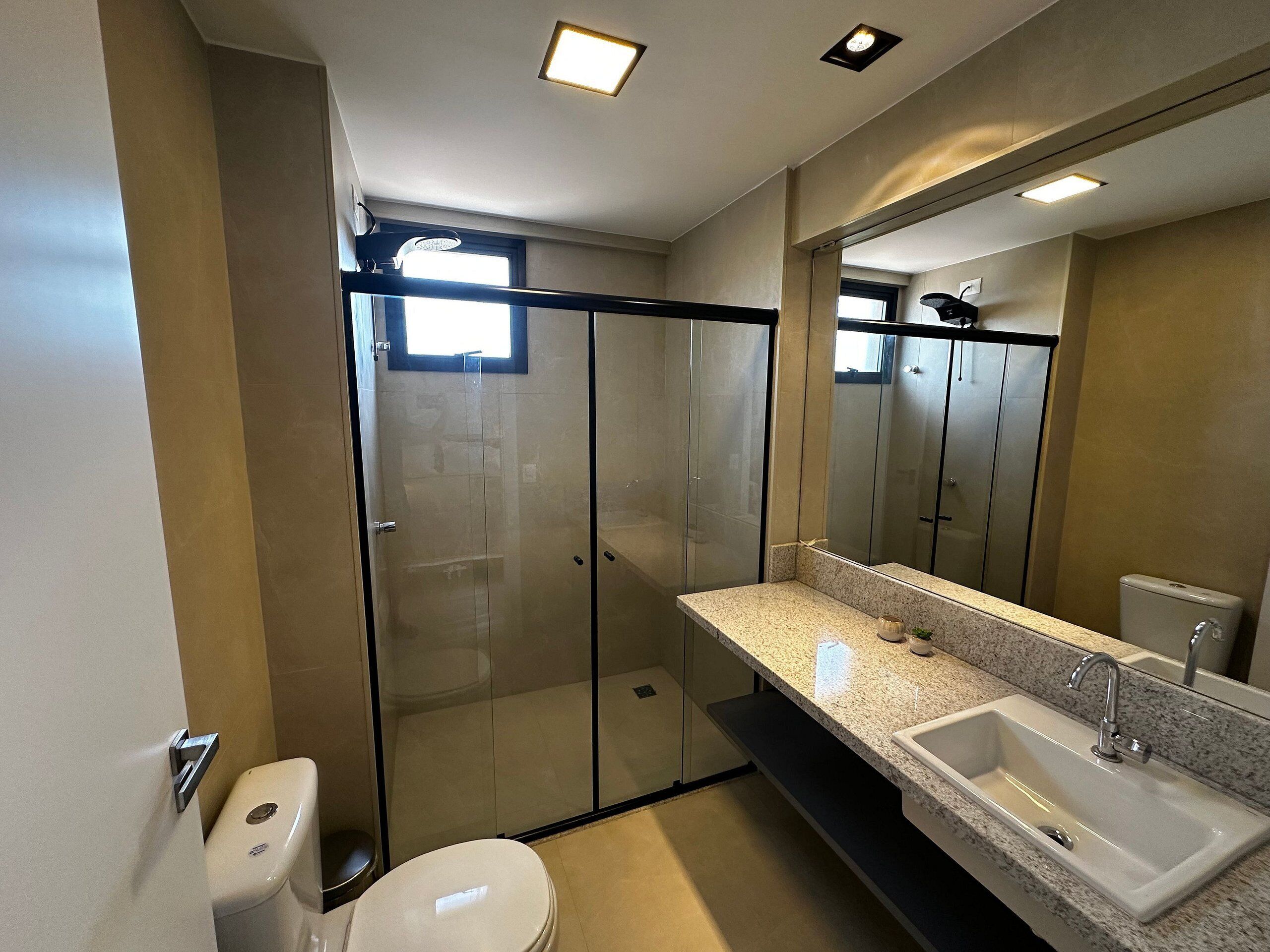 Apartment | Bathroom | Hair dryer, towels, soap, shampoo