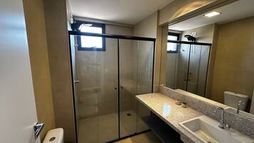 Apartment | Bathroom | Hair dryer, towels, soap, shampoo