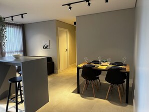 Apartment | Dining