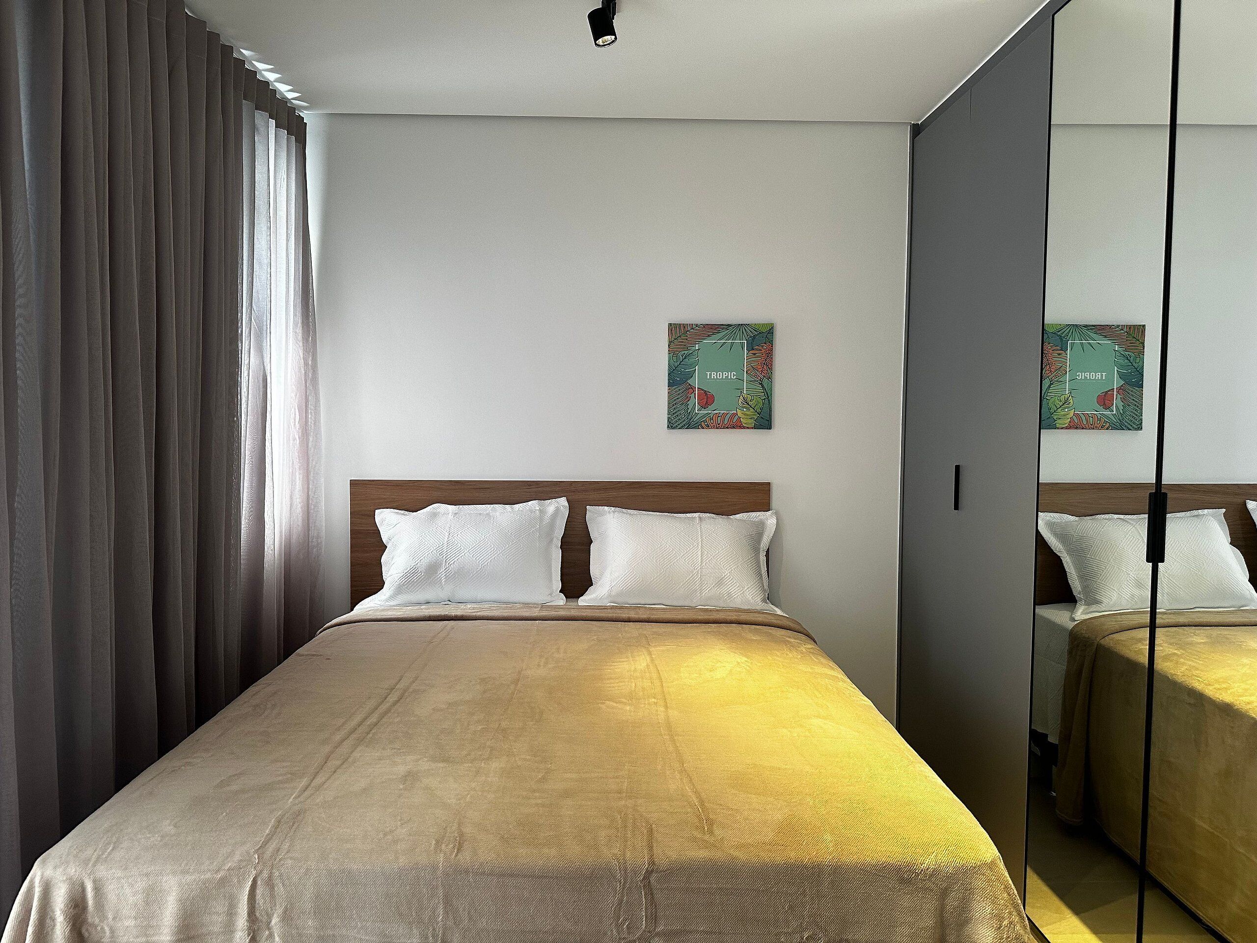 Departamento | 2 habitaciones, insonorización y tabla de planchar con plancha 