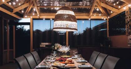 Seednest |Game room & TropGarden