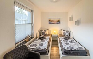 2 Schlafzimmer, Reisekinderbett, kostenloses WLAN, Bettwäsche