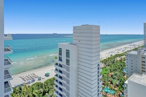 On the beach - Fontainebleau Oceanfront,2 dbl queen bed &Pull-out (Miami Beach)