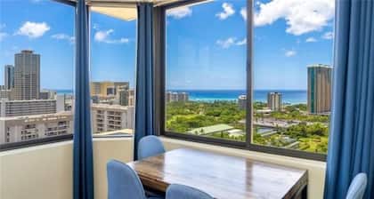 Unique Corner Studio Condo Incredible Ocean and Canal Views!