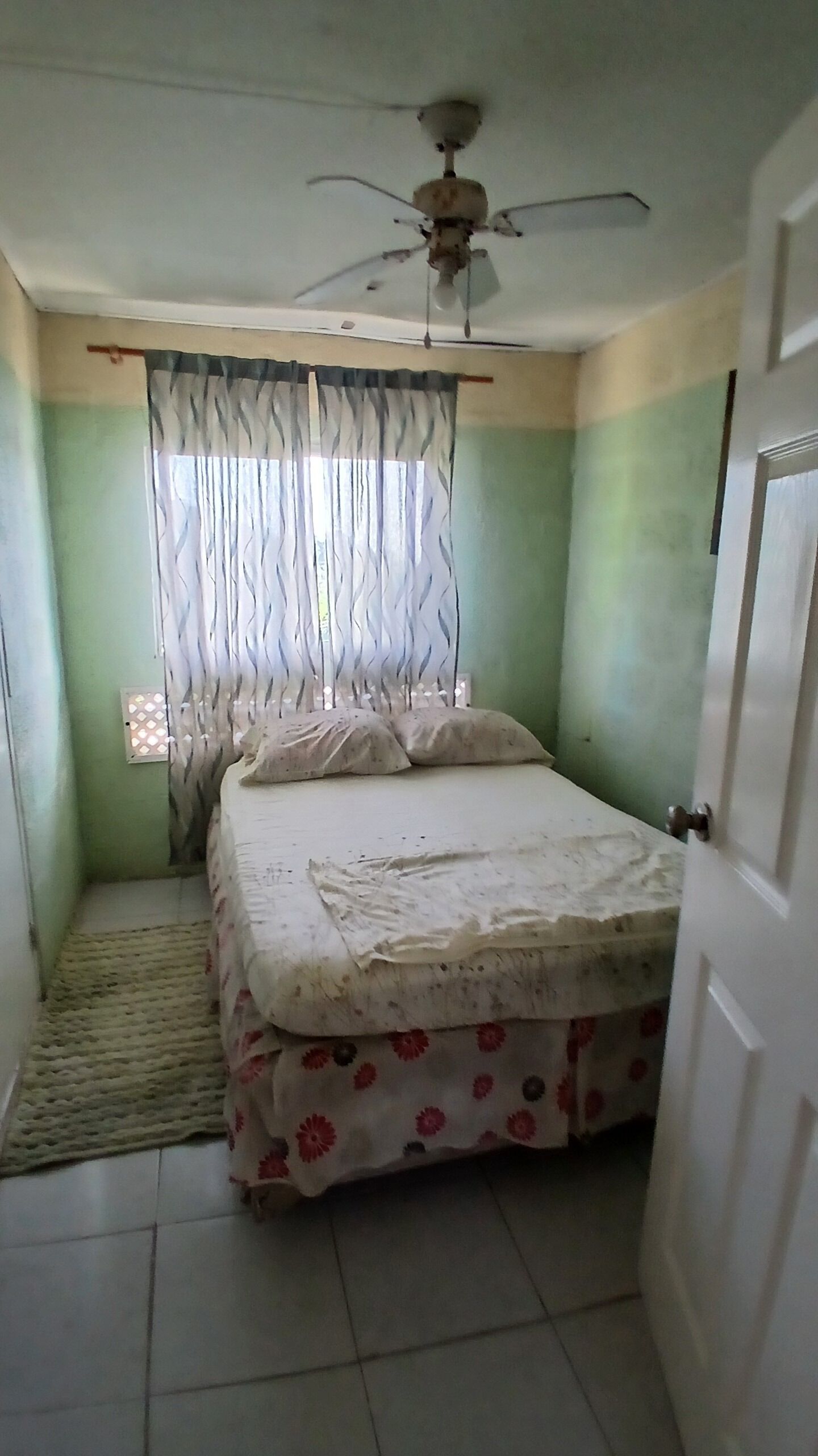 Maracas Bay View Apartment | Individually furnished, free WiFi, bed sheets