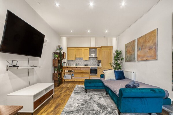 2 Schlafzimmer, Schreibtisch, Bügeleisen/Bügelbrett, kostenloses WLAN