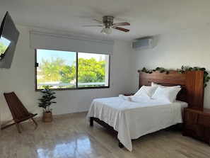 3 quartos, ferros/tábuas de passar roupa, Wi-Fi, roupa de cama