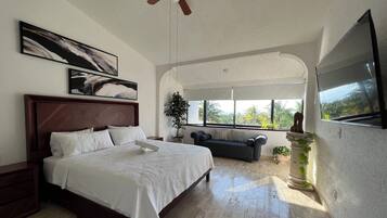 3 soverom, strykejern/-brett, wi-fi og sengetøy