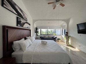 3 chambres, fer et planche à repasser, Wi-Fi, draps fournis