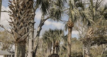 Charleston Cottage - Minutes from Everything