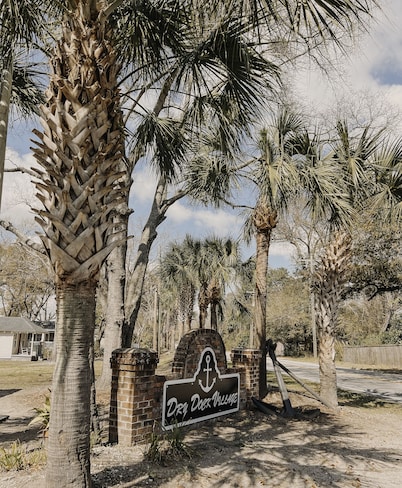 Charleston Cottage - Minutes from Everything