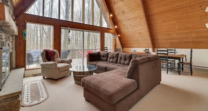 Welcome to Palm Hideaway in The Hideout