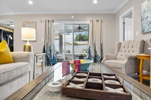 Interior - Sunny Gulf Coast Escape: Heated Pool & Palm Trees (Largo)