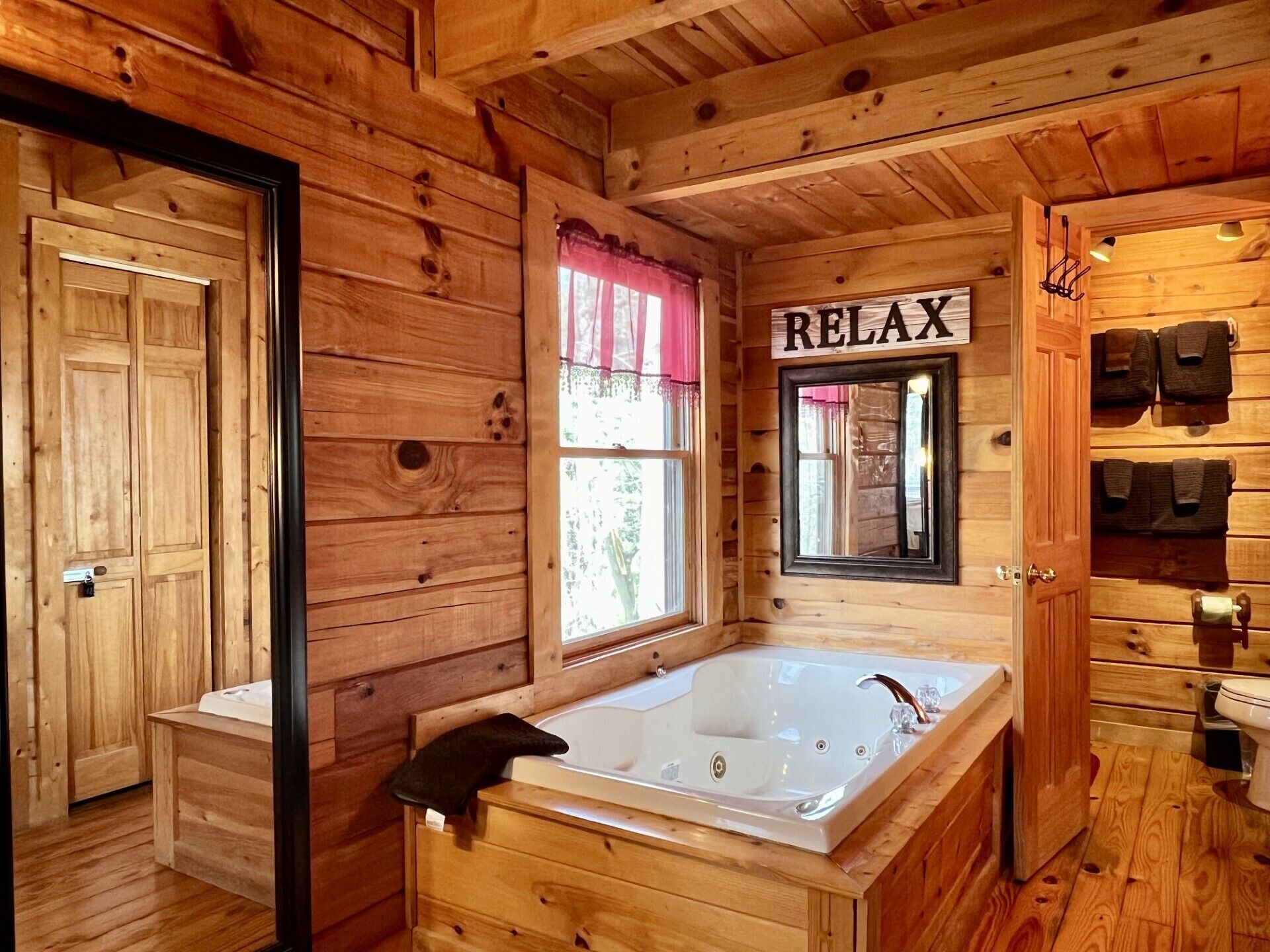 Shower, jetted tub, hair dryer, towels