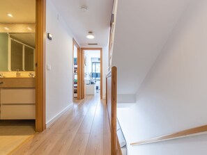 Interior - Wonderful  villa for 6 guests with WIFI, A/C, TV and patio (Torredembarra)