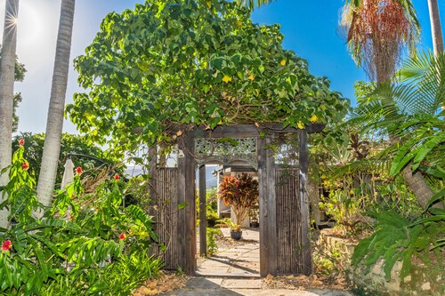 Amazing views of the hinterland, short drive to the beach and Byron