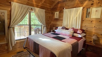 2 bedrooms, in-room safe, WiFi, bed sheets