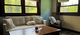 Canandaigua Lake Cottage—500ft to private lake access