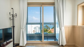 Basic Room, 1 Bedroom (301) | 1 bedroom, free WiFi - Samcheok Jangho Sanho Pension (Samcheok)
