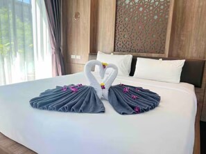 Luxury Villa | 3 bedrooms, iron/ironing board, free WiFi - Pattana Villa (Rawai)