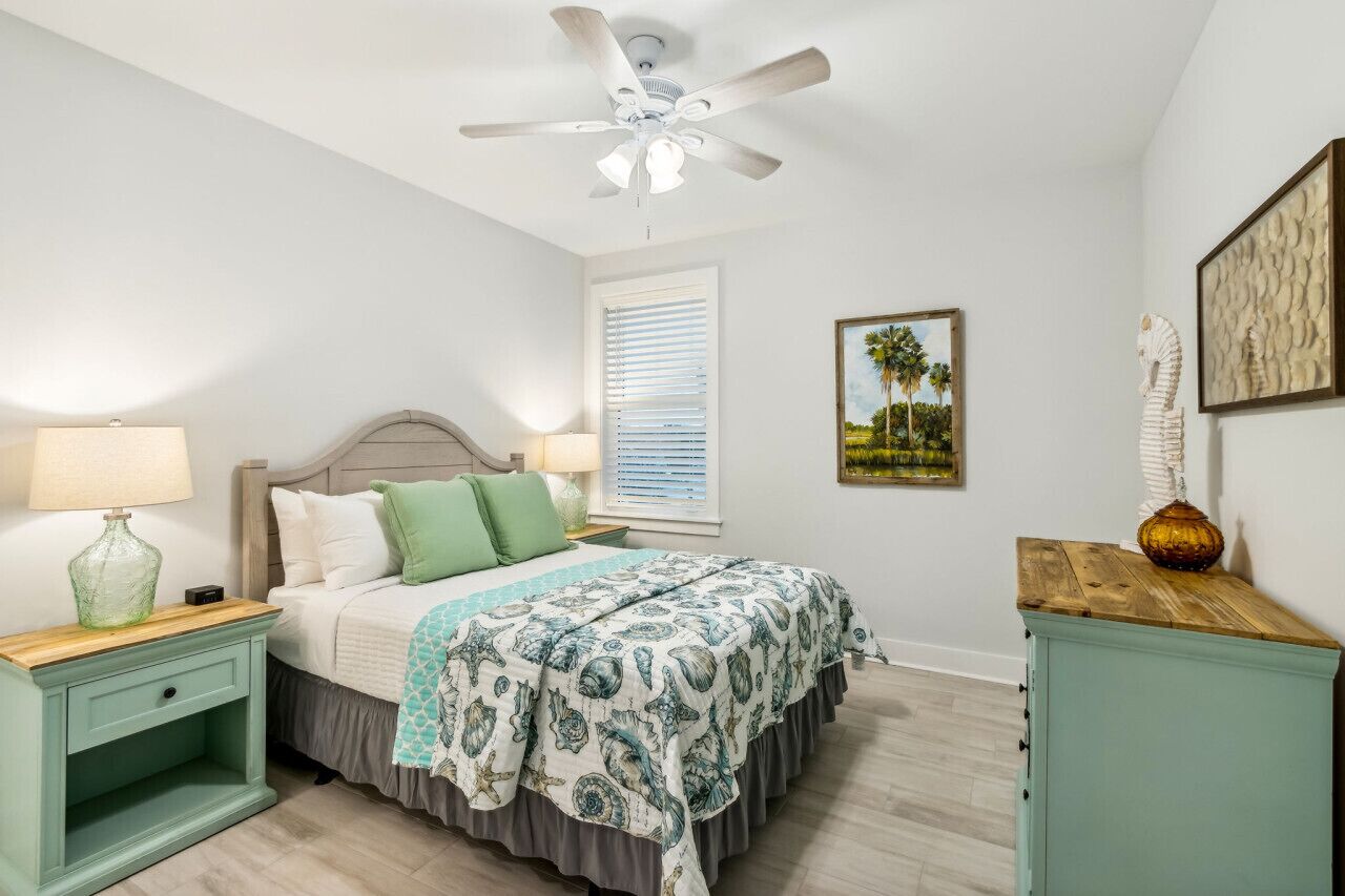 4 多间卧室、办公桌、熨斗/熨衣板、旅行婴儿床