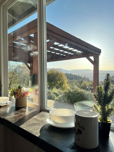 New! 🌟 Stunning Views 🌟 Yosemite Hilltop Heaven