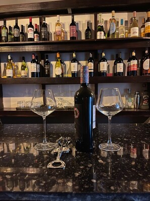 Bar (in der Unterkunft)