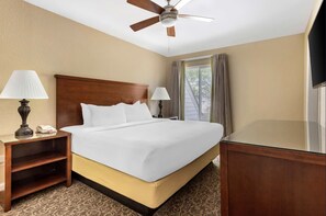 2 soverom, strykejern/-brett, wi-fi og sengetøy