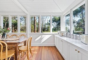 Dining - 'The Mariner' Waterfront Beach House with Hot Tub (Callala Bay)