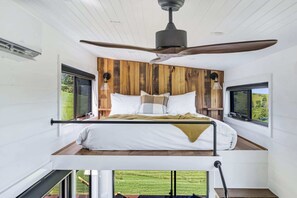 1 soverom, strykejern/-brett, wi-fi og sengetøy