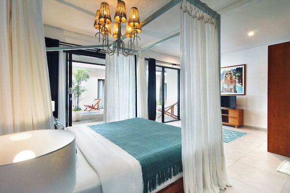 スイート | ミニバー、アイロン / アイロン台、WiFi (無料)