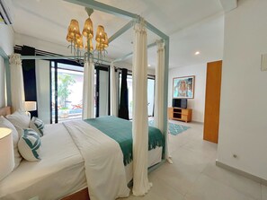 Suite | Minibar, setrika/meja setrika, dan Wi-Fi gratis